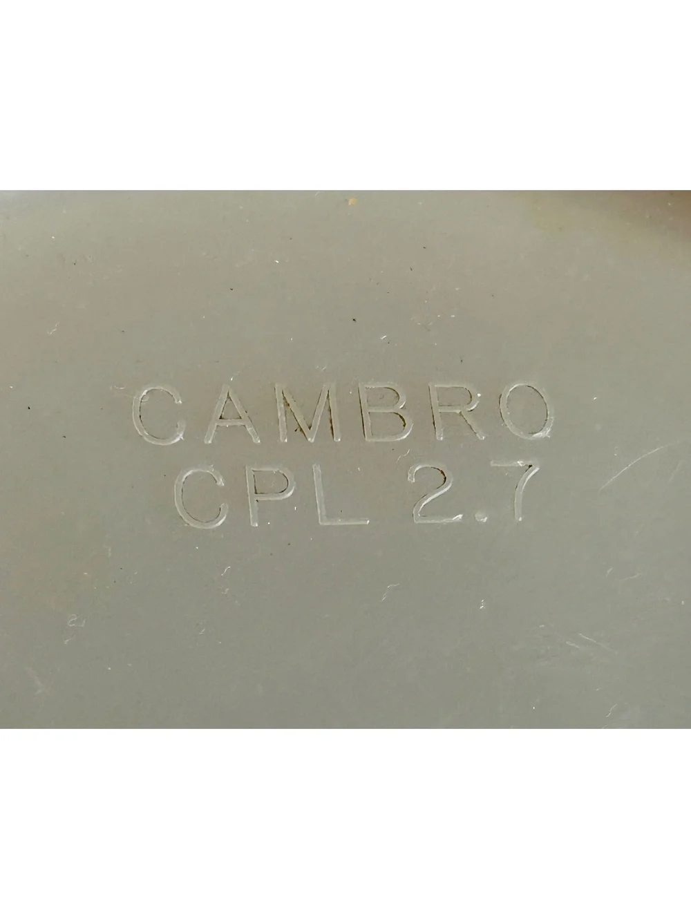 Cambro CPL 2.7 Plastic Storage Container with Lid